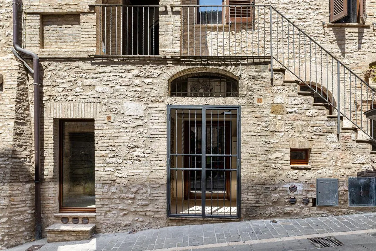 Super Loft Comunicanti In Centro Assisi